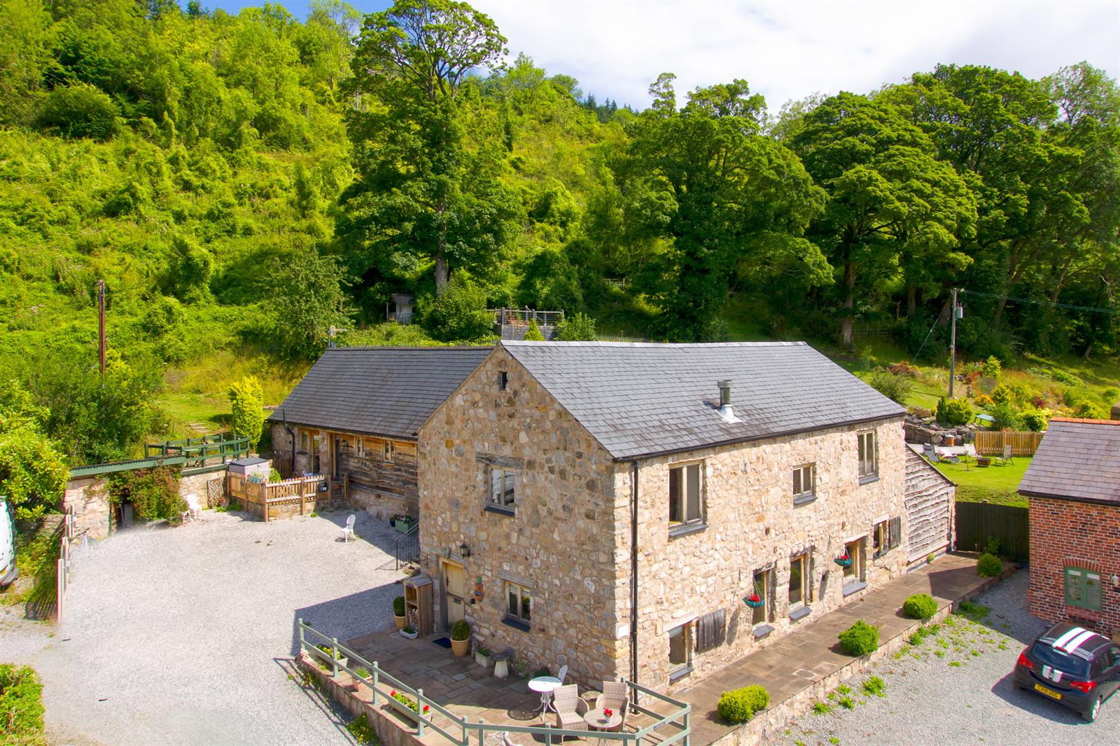 The Barn, Sunbank, Llangollen, LL20 8EG Estate Agents & Auctioneers